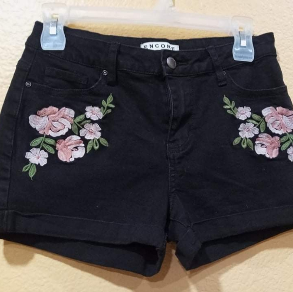 Encore junior shorts